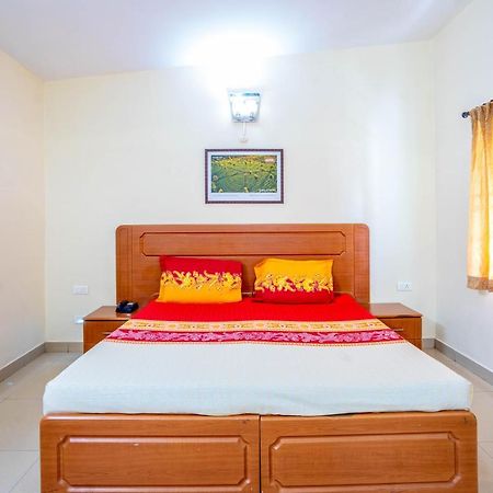 Hotel Tamilnadu - Ooty 1 Buitenkant foto