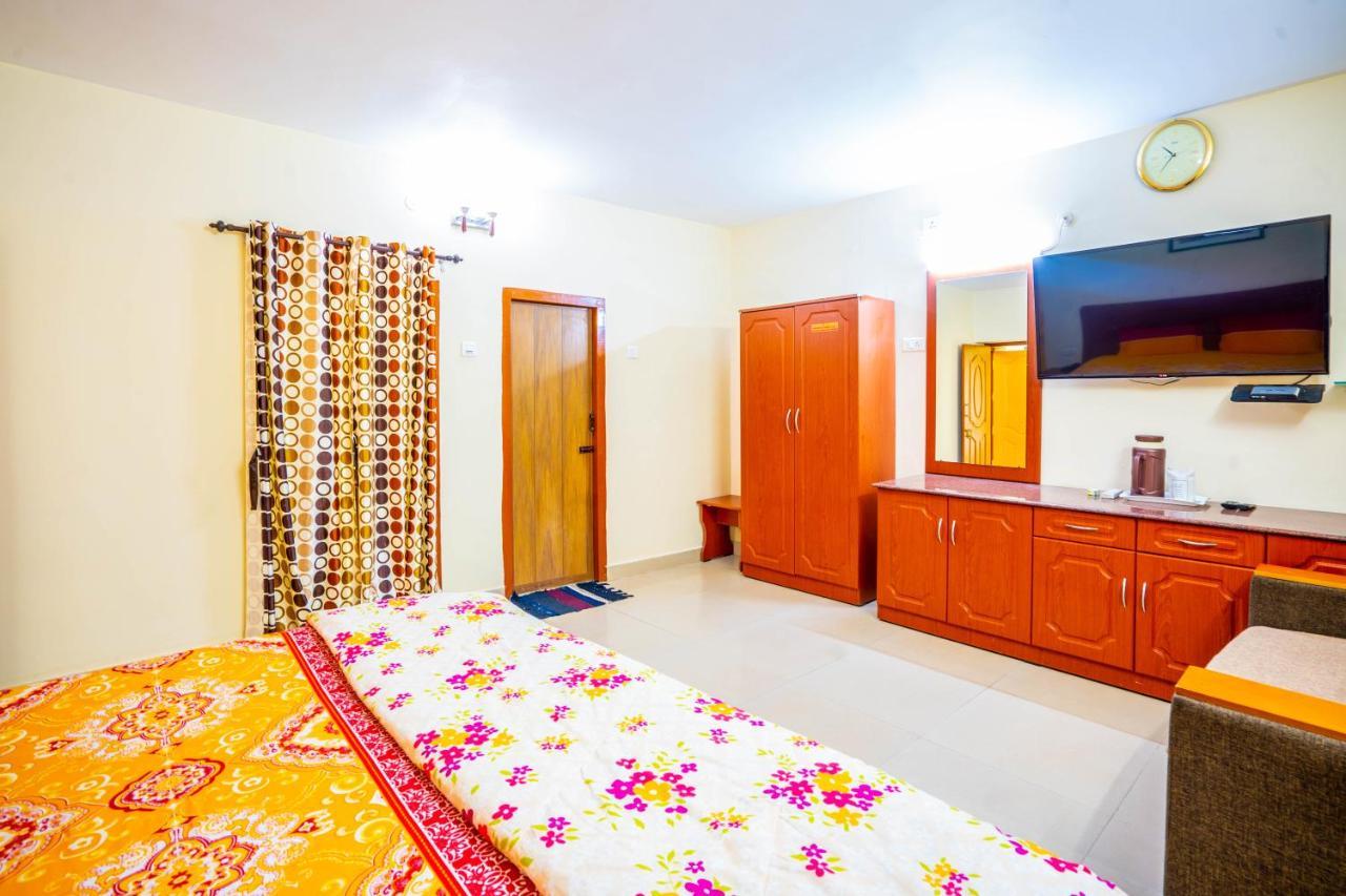 Hotel Tamilnadu - Ooty 1 Buitenkant foto