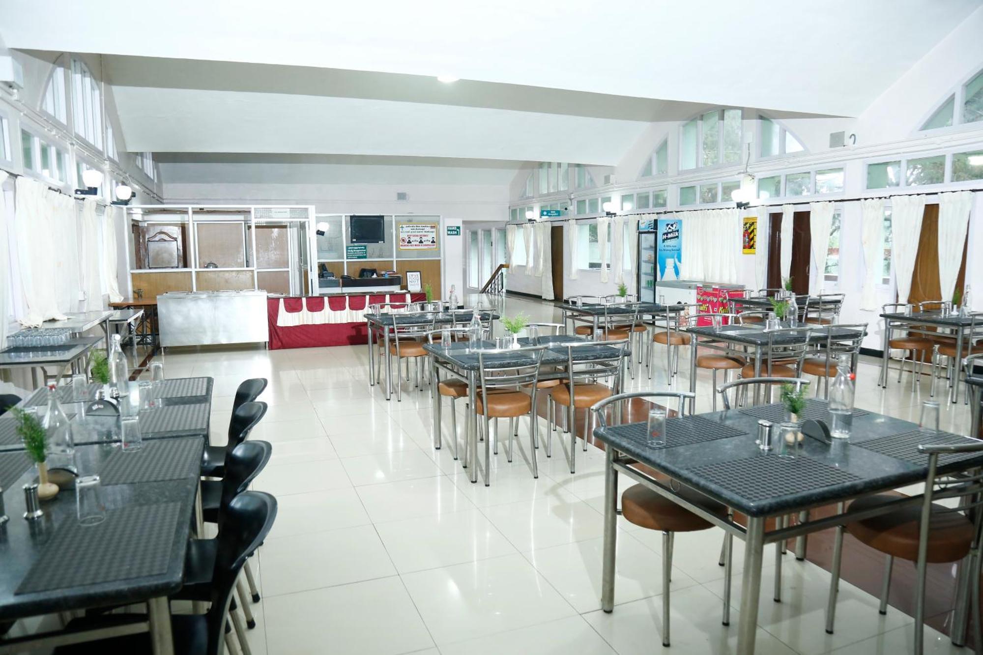 Hotel Tamilnadu - Ooty 1 Buitenkant foto